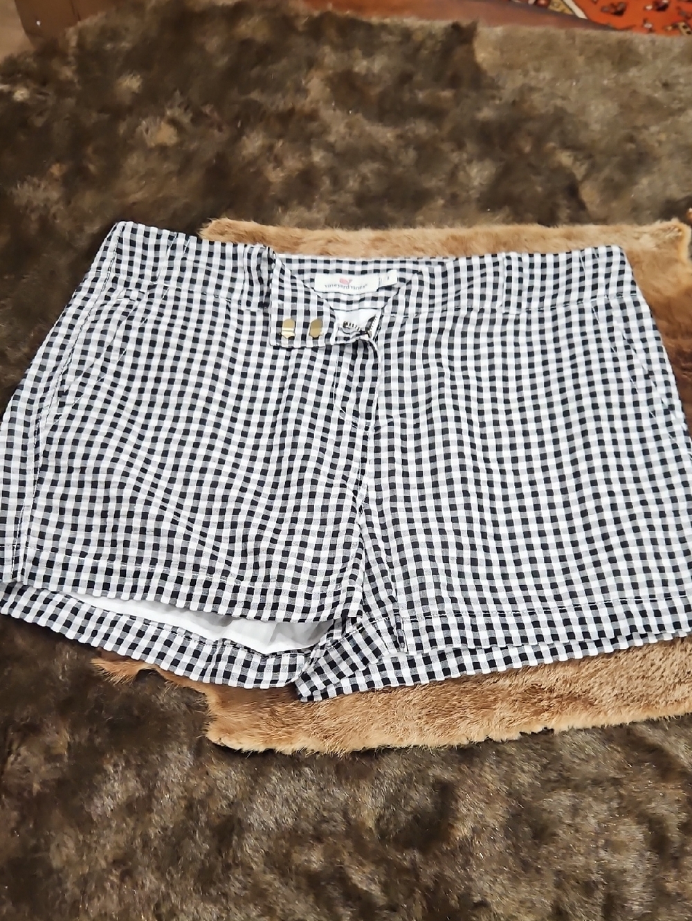 Vineyard Vines Black & White Gingham Cotton Shorts. Size 8. 3" Inseam